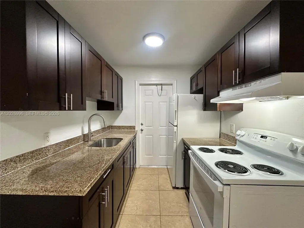 2900 NE 17th Avenue Pompano Beach FL 33064