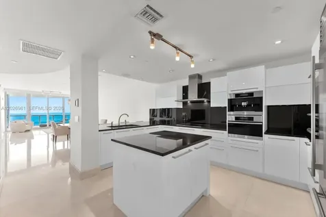 17121 Collins Avenue Sunny Isles Beach FL 33160