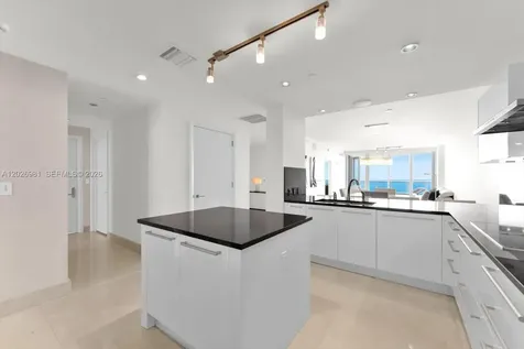 17121 Collins Avenue Sunny Isles Beach FL 33160