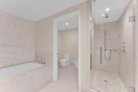 17121 Collins Avenue Sunny Isles Beach FL 33160