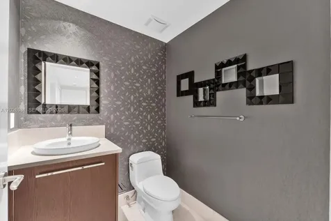 17121 Collins Avenue Sunny Isles Beach FL 33160