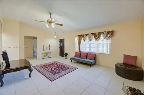 9039 NW 21st Court Coral Springs FL 33071