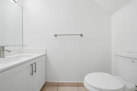 8219 NW 192nd Terrace Hialeah FL 33015