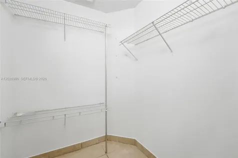 8219 NW 192nd Terrace Hialeah FL 33015