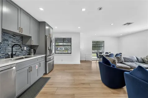 825 SW 14th Street Fort Lauderdale FL 33315