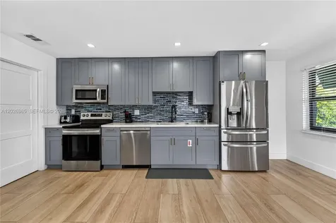 825 SW 14th Street Fort Lauderdale FL 33315