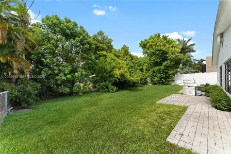 825 SW 14th Street Fort Lauderdale FL 33315