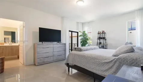 4718 NW 83rd Parkway Doral FL 33166