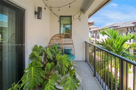 4718 NW 83rd Parkway Doral FL 33166
