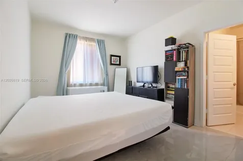 4718 NW 83rd Parkway Doral FL 33166