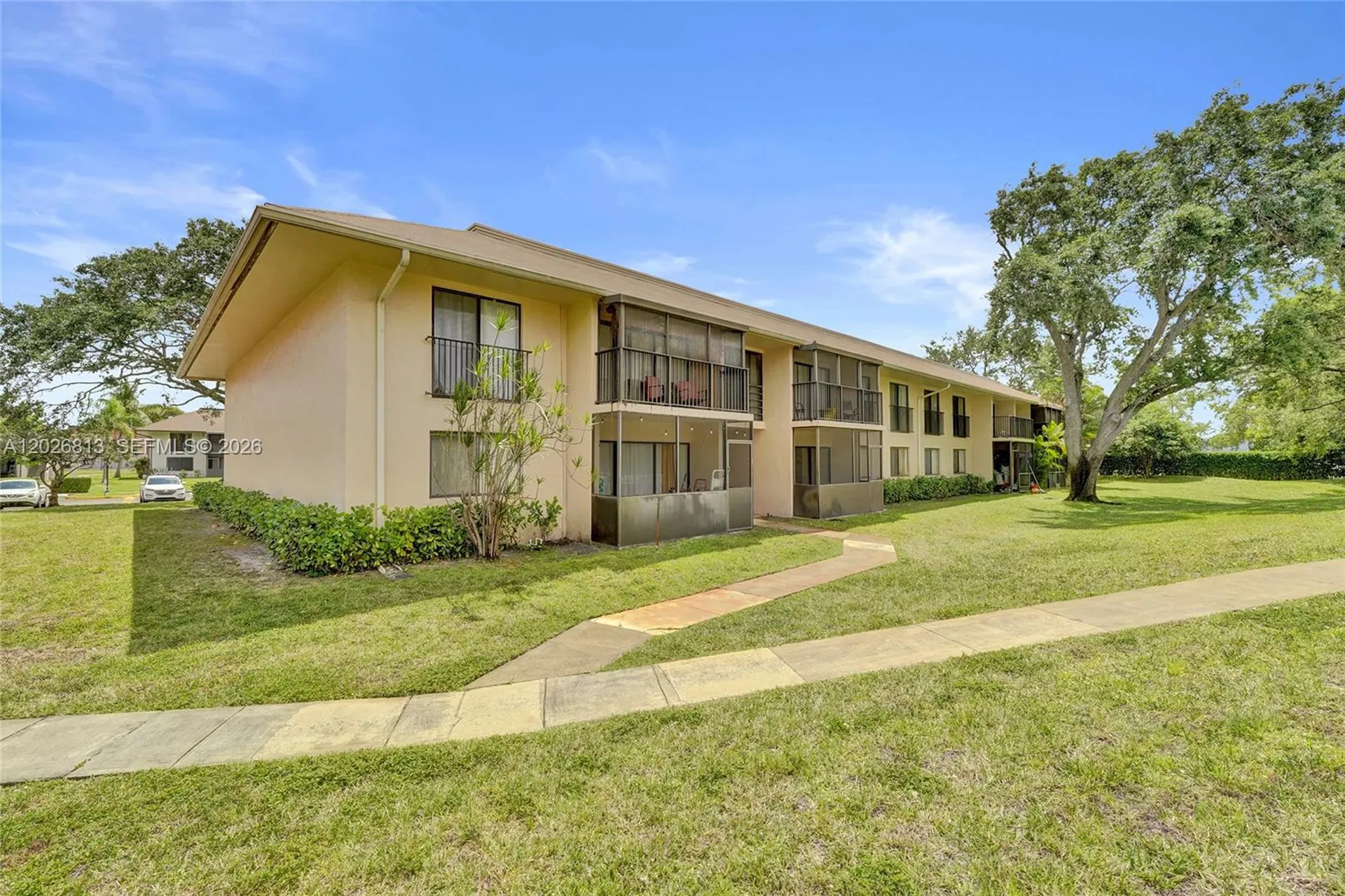 5805 Washington Street Hollywood FL 33023
