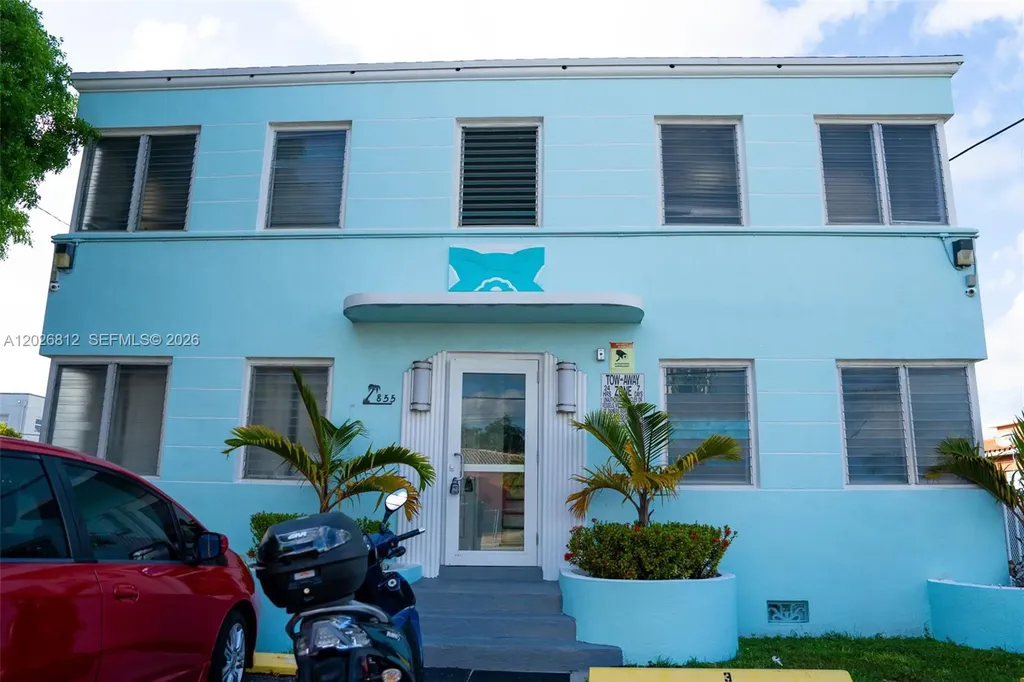 855 SW 7th Street Miami FL 33130