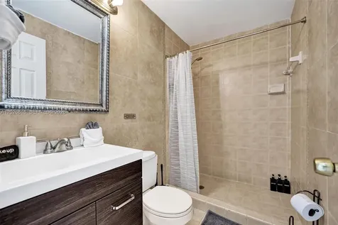 712 SW 7th Terrace Hallandale Beach FL 33009