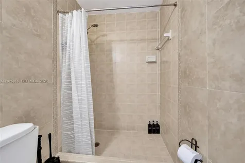 712 SW 7th Terrace Hallandale Beach FL 33009