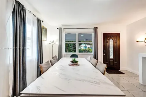 712 SW 7th Terrace Hallandale Beach FL 33009