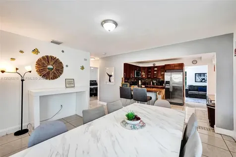 712 SW 7th Terrace Hallandale Beach FL 33009