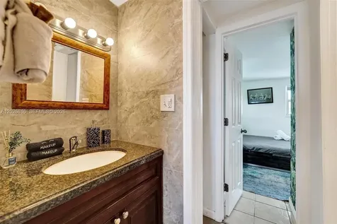 712 SW 7th Terrace Hallandale Beach FL 33009