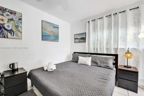 712 SW 7th Terrace Hallandale Beach FL 33009