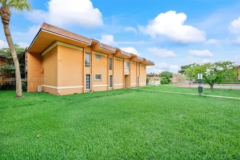 9445 SW 76th Street Miami FL 33173