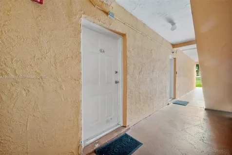9445 SW 76th Street Miami FL 33173