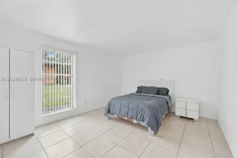 9445 SW 76th Street Miami FL 33173