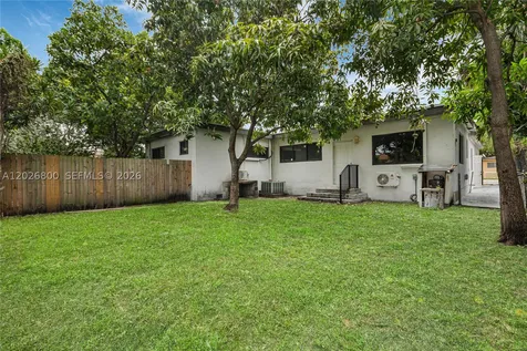 821 NW 36th Avenue Miami FL 33125