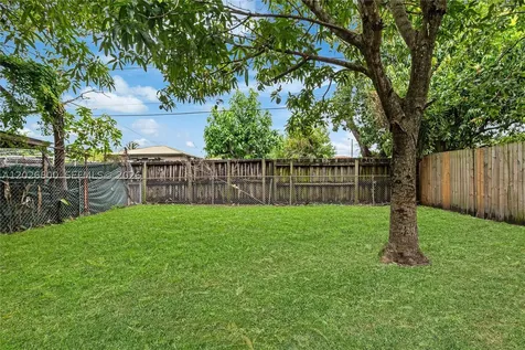 821 NW 36th Avenue Miami FL 33125