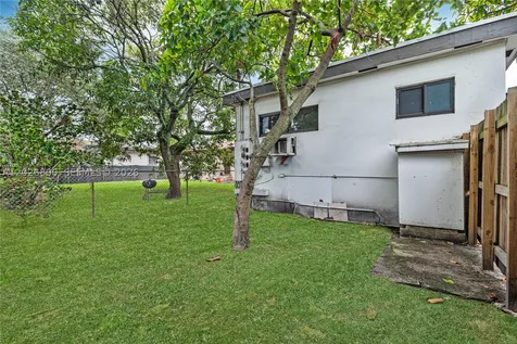 821 NW 36th Avenue Miami FL 33125