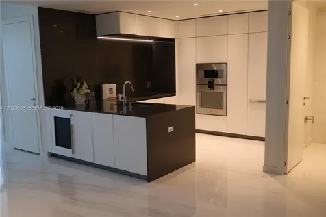 300 Biscayne Boulevard Way Miami FL 33131