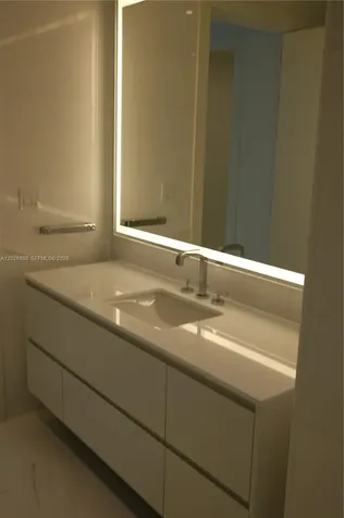 300 Biscayne Boulevard Way Miami FL 33131