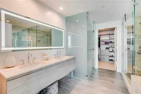2900 NE 7th Avenue Miami FL 33137