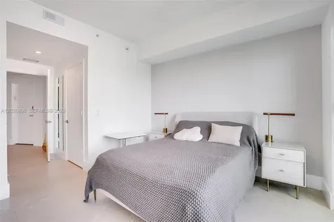 2900 NE 7th Avenue Miami FL 33137