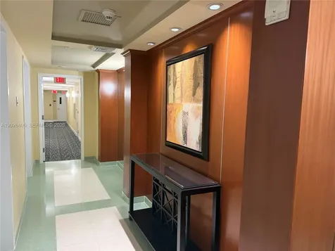 1755 E Hallandale Beach Boulevard Hallandale Beach FL 33009