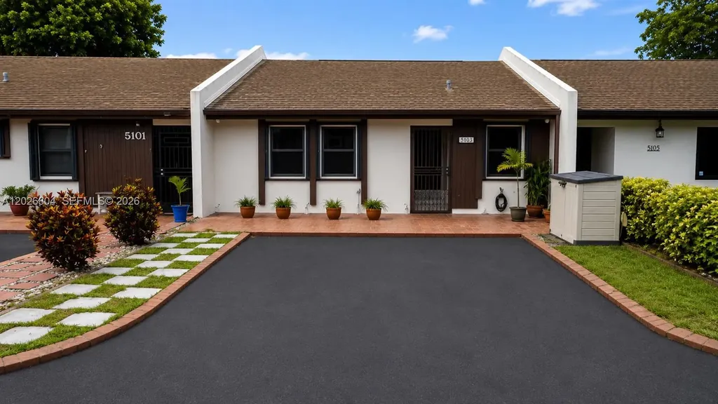 5103 SW 138th Ave Circle Miami FL 33175