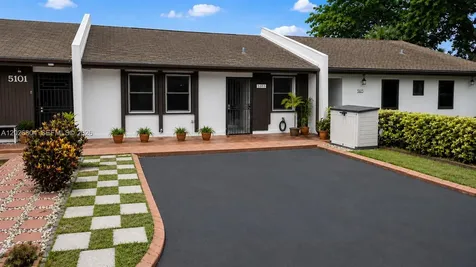 5103 SW 138th Ave Circle Miami FL 33175