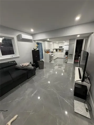 1210 SW 91st Avenue Miami FL 33174