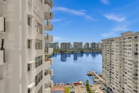 2750 NE 183rd Street Aventura FL 33160