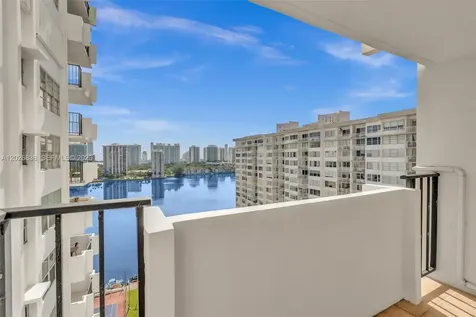 2750 NE 183rd Street Aventura FL 33160