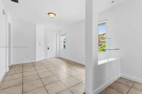 8610 NW 110th Avenue Doral FL 33178