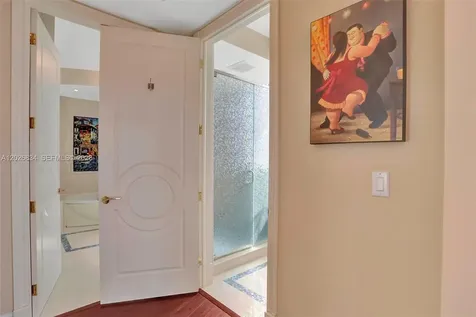 18201 Collins Avenue Sunny Isles Beach FL 33160