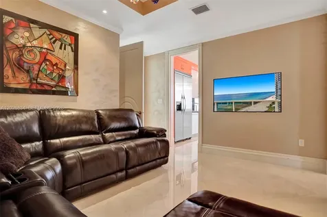 18201 Collins Avenue Sunny Isles Beach FL 33160