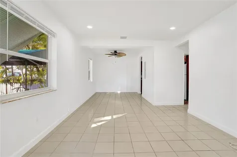 5985 SW 41st Street Miami FL 33155
