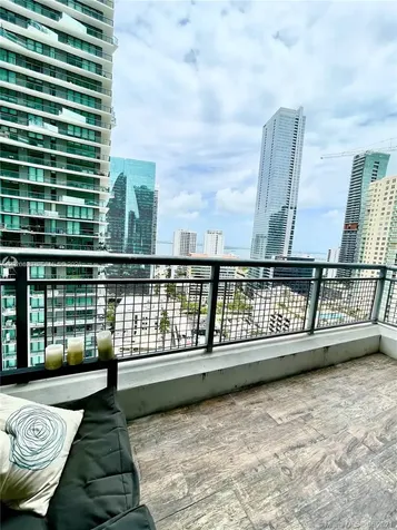 60 SW 13th Street Miami FL 33130