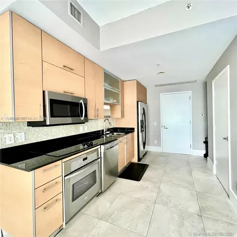 60 SW 13th Street Miami FL 33130
