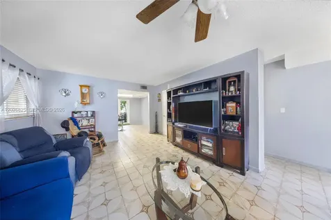 840 NW 4th Street Miami FL 33128
