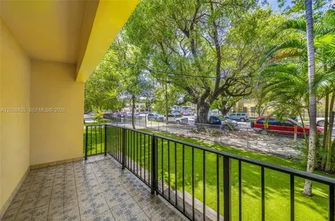 840 NW 4th Street Miami FL 33128