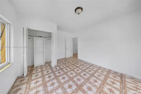 840 NW 4th Street Miami FL 33128