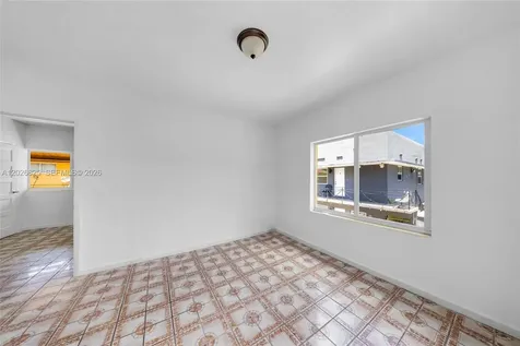 840 NW 4th Street Miami FL 33128