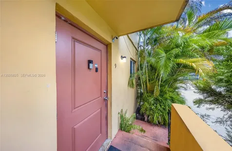 840 NW 4th Street Miami FL 33128