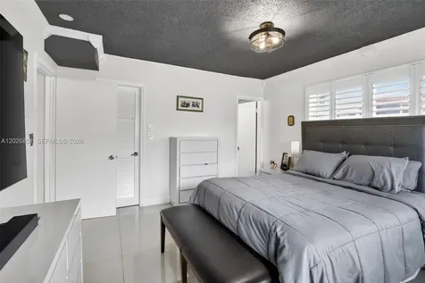 8941 S Hollybrook Boulevard Pembroke Pines FL 33025